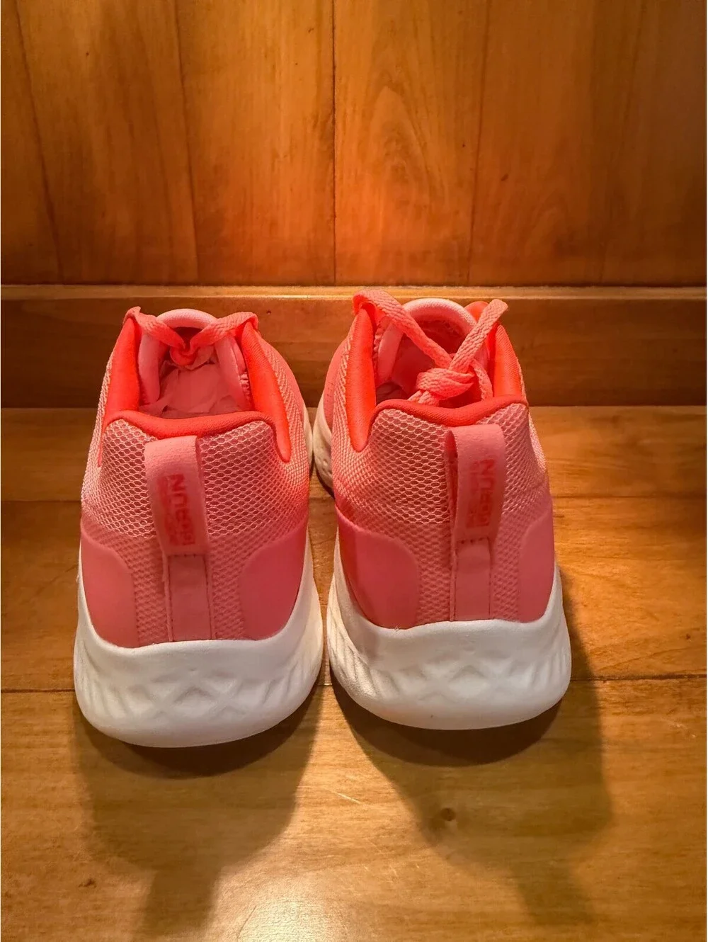 New Skechers GOrun Run Lite Ultra Go Laceup Trainer Coral Pink Women's Size 9